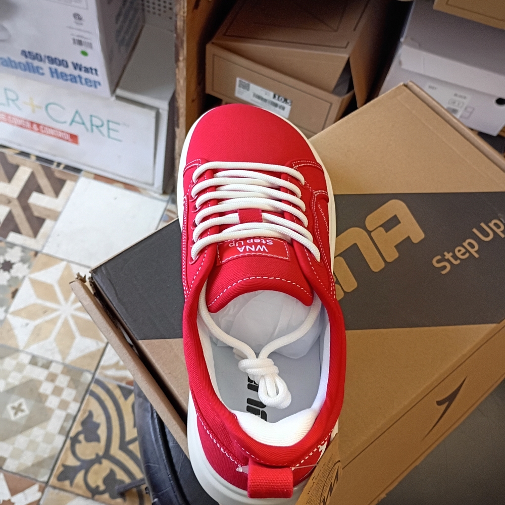 WNA women's Shoes - Picture 3 of 5